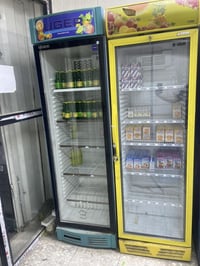 تصفية محل اخر عارضتين عاموديات للبيع ورفوف حوالي40متر  العارضة الوحده ...