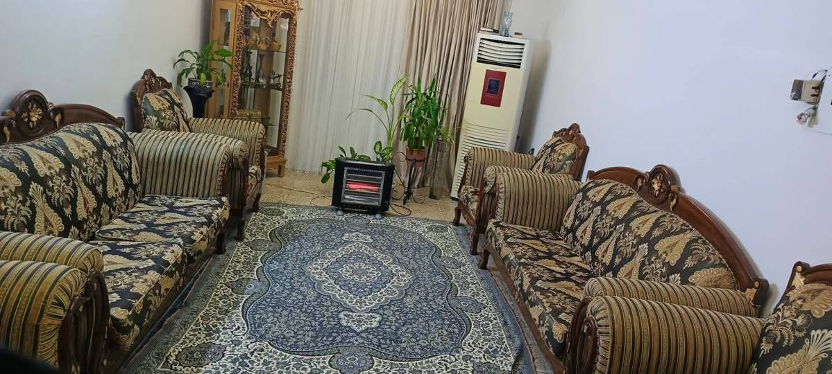 تخم ٦ قطع سعر ٤٠٠ بيها مجال شراي تعال خاص عنوان كركوك شقق صدام
العنده غراض للبيع راسلوني *********** او اتصال ع رقم
