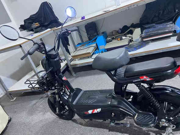 ماطور شحن حجم 14 فول نظافه اخو الجديد شاشه أيباد بطاريات بشرط جديد نوعية كوري سعر 220الف
***********
