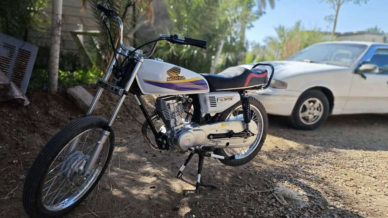 نامه للبيع موديل ٢٥ مكفوله صار شهرين من معمره كلك اسوي مكاتبه بيهه رقم شاصي موجود السعر ٥٥٠ وبيهه مجال ***********
