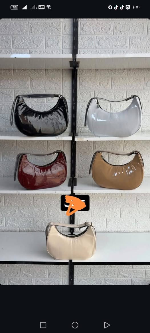 وصلنا عروضات خاص في مجمع الأميرات فرع الثاني حي النور مقابيل الفصول الاربعة يوم الاثنين لاتنسون تعليقات وا مشاركات حتى تربحون هدايا مقدمه من مجمع الأميرات


**إذا كنت صاحب هذا الإعلان وتريد حذفه لأي سبب، رجاءا أرسل رسالة إلى الدعم الفني**