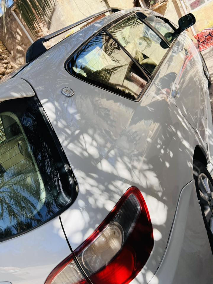 ابصم تو ويل كرستال جاهزه من كلشي من الدعاميه للدعاميه موديل2005ب اسمي تحويل ثاني يوم سنويه 30 تحكم ستيرن شاشه حساسات خلقي امامي مكينه كير تبريد تدفئه 3قطع طخم تاير جديد جاهزه من كلشي مكانهه بصره ***********
