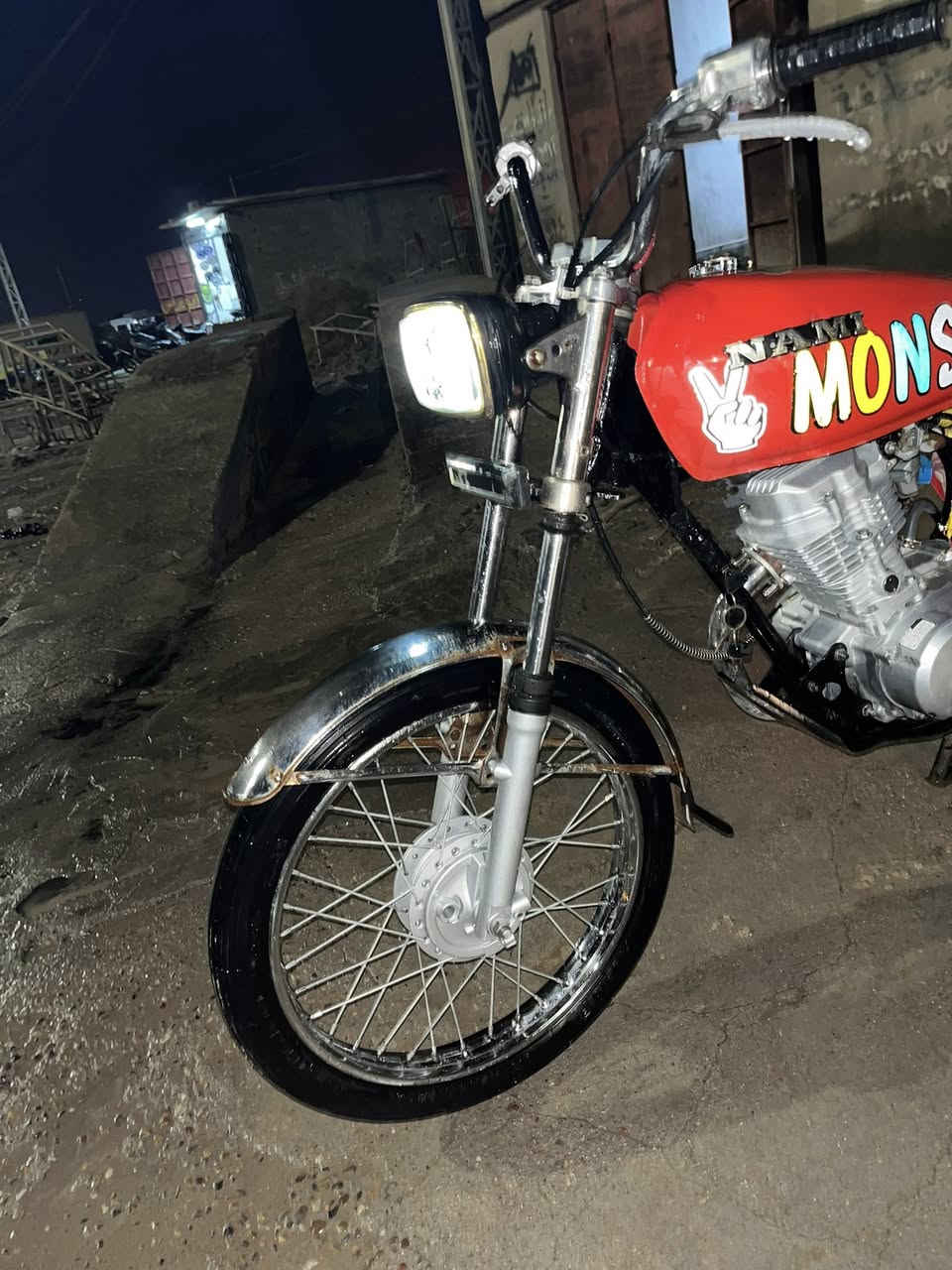 سلام عليكم دراجه للبيع أوراق سعر 850وبيه مجال تواصل واتساب فقط ***********
