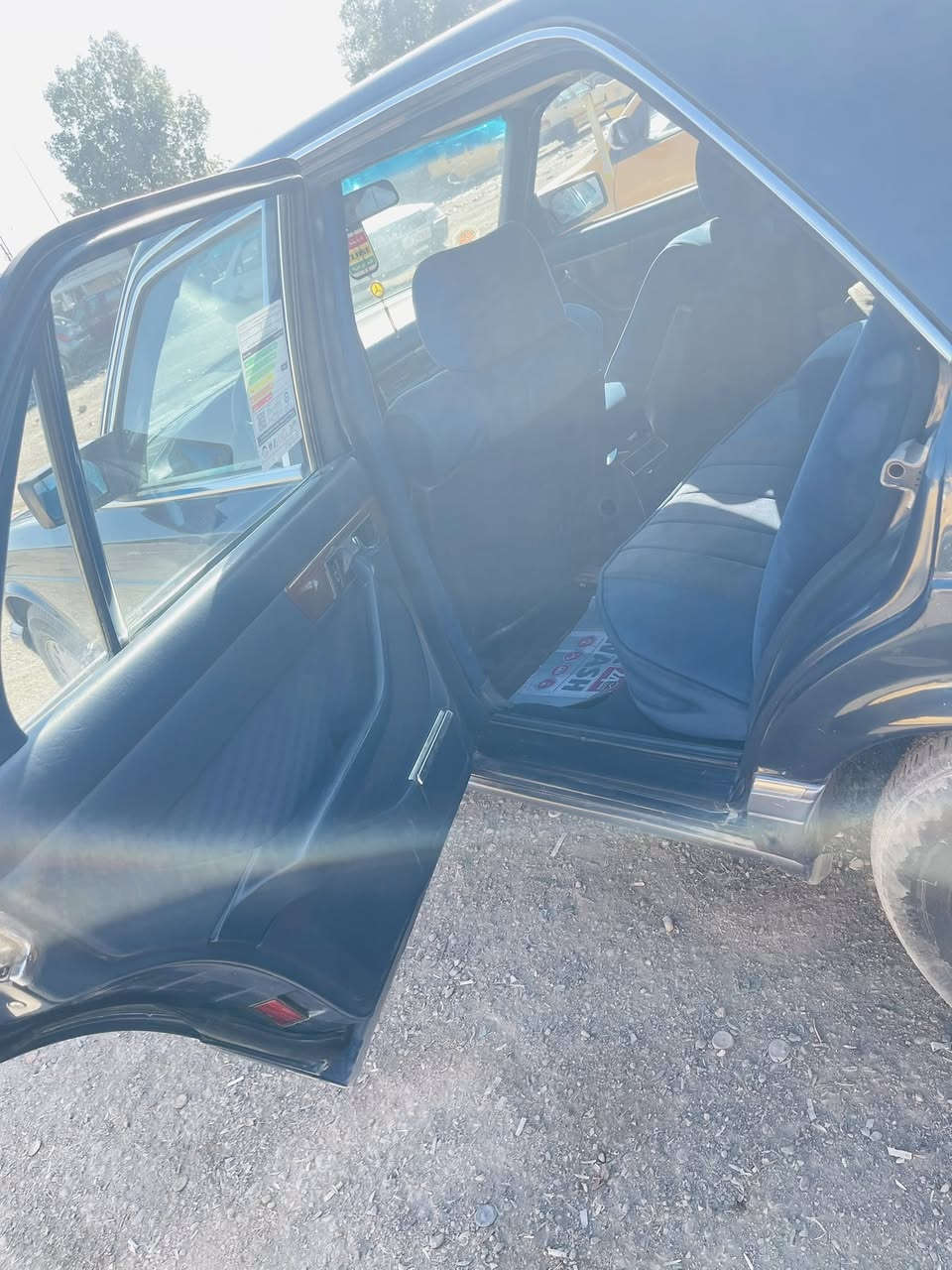 سلام عليكم مارسدس موديل٩٠تحويل مباشر كير مكينه مكفولات تبريد مكفول تخم تاير سياره بلاديه  رقم بغداد كلشي بيها جديد وبلادي رايده ٦٥وبيها مجال ***********
