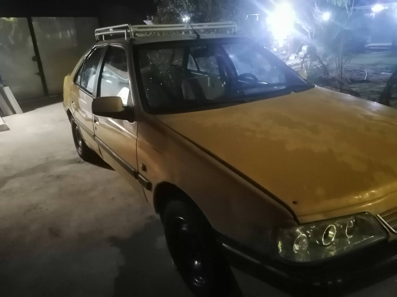 بيجو 405موديل 2015 مكينه وكير وحداديه وتخم تاير جديد رقم بغداد ألماني مصفره هيئه وغرامات مكاني بابل السعر 22 وبيها مجال بسيط ***********
