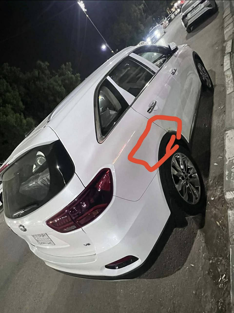 السلام عليكم 
سورنتو 2019 خليجي مكينه 6سبعه راكب رقم مثنى ماشيه 80 الف 
بيها صبغ مثل ماماشر بصوره سياره ع وضع شركة مااعايزه كلشي مكاني السماوة سعر 235 بيها مجال 
***********
