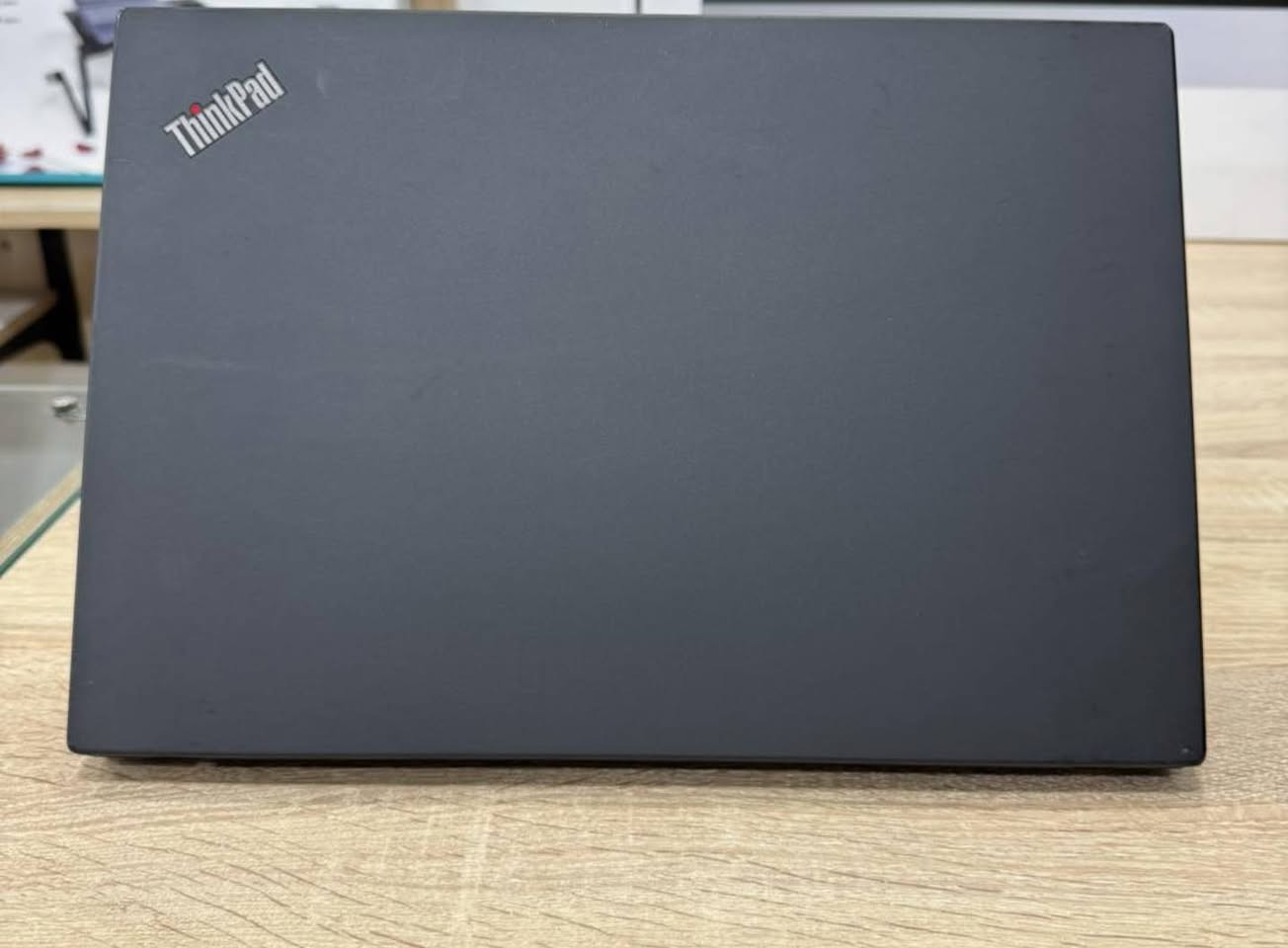 لابتوب lenovo core i7  سوبر سلم الجيل الثامن للبيع
المعالج core i7 الجيل الثامن
رام 8 كيكا DDR4
هارد 256 كيكا SSD
كرت الشاشه Intel UHD حجم 4 كيكا
الشاشه حجم 14 انج ضد التوهج  دقة FHD
باتري ليثيوم 6 خلايا  شحن سريع 65 واط والباطرية ممتازة وشاحن تايب سي 
كامره دقة hd تحتوي قفل فتح وغلق الكامره
 منفذ تايب سي و رام  وhdmi وسيم كرت وباقي المنافذ   الحاسبه كلش نضيفه وحلوه
السعر 325 الف النجف, العراق


**إذا كنت صاحب هذا الإعلان وتريد حذفه لأي سبب، رجاءا أرسل رسالة إلى الدعم الفني**