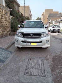 لاندكروزر • ٢٠١٤ • رقم بغداد
