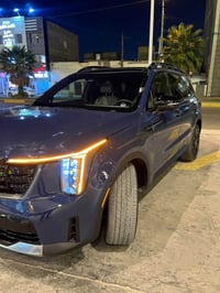 KIA SORENTO VIP SX PRSTEG BLACK EDSHEN مكينه 2500 توربو  بلاك ادشن   د...