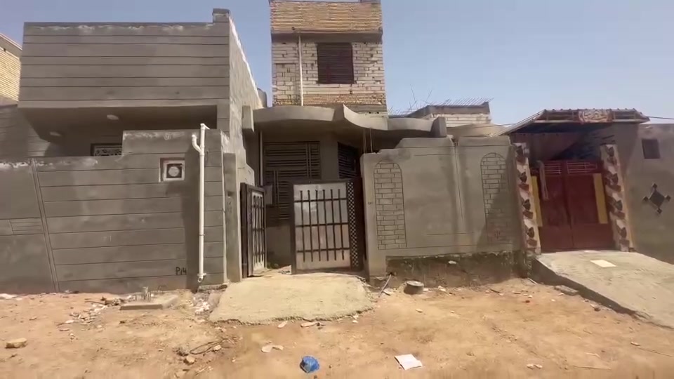 مشتمل 125 متر طابقين بناء حديث بم الهوئ الجديده تفاصيل داخل الفديو
للاستفسار الاتصال 
***********

