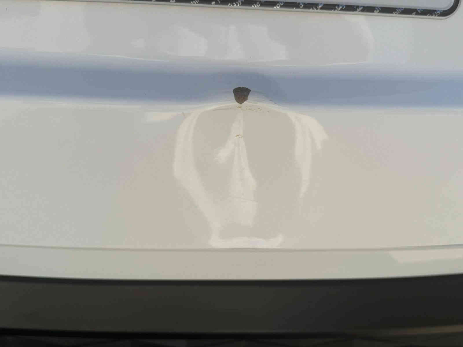 السلام عليكم 
توسان 2024 خليجيه 
ماشيه 19 km الف 
فول مواصفات 1/1 
رقم بغداد بأسمي 
جنطه كهرباء ، كشنات كهرباء ، تدفئه 
داخل ابيض جديده جداً زيرو السياره 
بيها  رصعتين وحده ب جاملغ الأمامي الأيمن 
ووحده بالجنطه فقط فقط 
السعر : 238$ الف 
المكان : بغداد اليرموك 
للاستفسار: ***********
بهاء ابو علي
