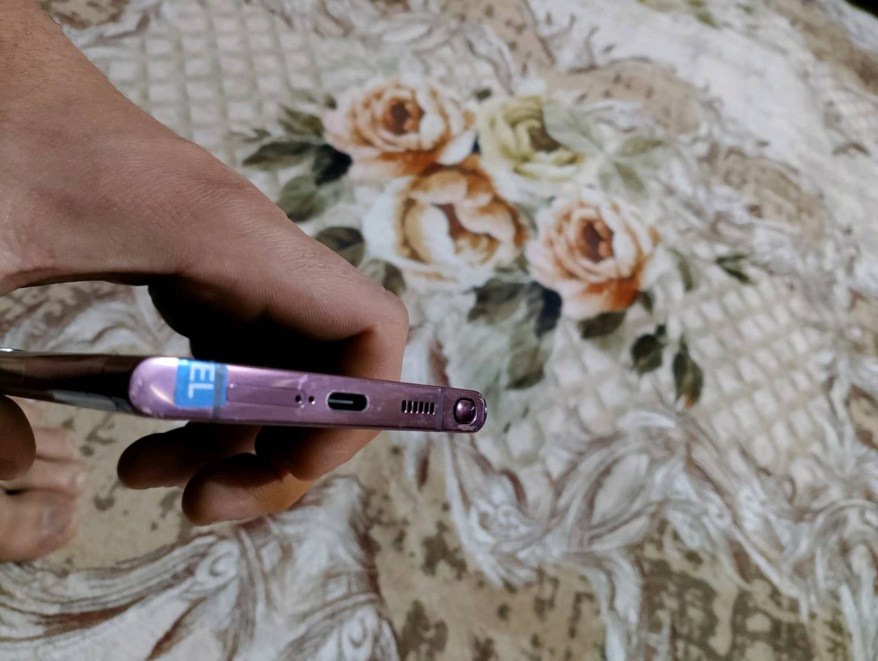 تلفون s22الترا ذاكرة ١٢٨ مستعمل نظافة ٩٩ قبل شهرين ماخذه وياه كفرات ٢  مكاني بغداد الدورة حي اسيا ***********