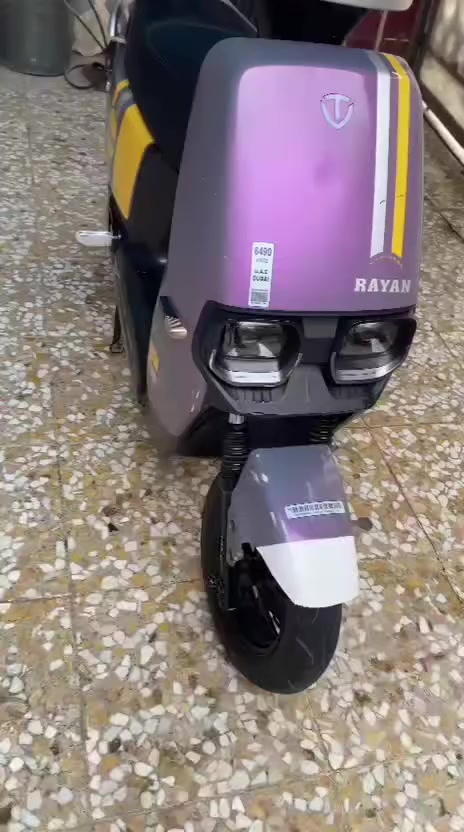 يابه سلام عليكم 👋
دراجه شحن الريان ام العيون المعروفه 
دراجه مفوله مواصفات ونضافه 90٪ 
مثل ما موضح
قدره الملف: 1500
السرعه: 60 حقيقي 100٪
شاشه: نوع ايباد تعرضلك السرعه واي عطل بيهة يطلعلك
نضام 3 نمر السرعه الاوله: 35
السرعه الثانيه: 55
السرعه الثالثه: 60
اشاره يمنه اشاره يسره بريك امامي خلفي دسك بريك
لايت عالي ناصي رماش حته رجوع للحلف بيهة نضام البارك P حمايه بصمتين واسويجين شاحنه الاصليه التالج TAILG  
السعر: 650 وبيهة مجال بسيط كلش ✨✈️🏍


**إذا كنت صاحب هذا الإعلان وتريد حذفه لأي سبب، رجاءا أرسل رسالة إلى الدعم الفني**