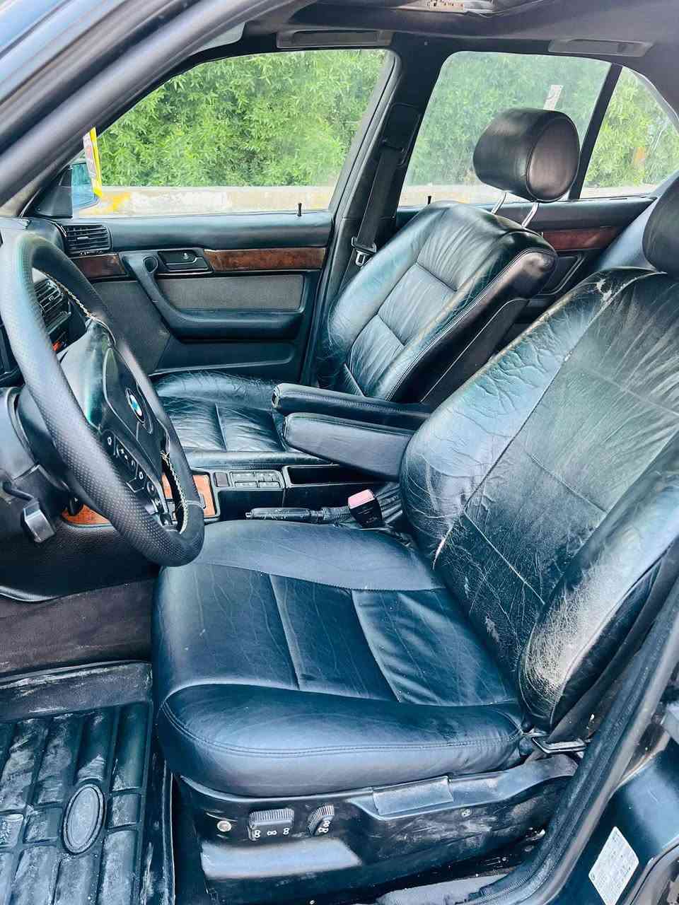 بي ام للبيع موديل 92 حجم 525 اصل سنوية وبليتة بجم عريض كشنات كهربائية سلايت طكتين كهربائيات كله شغاله السيارة خير من الله كير محرك خير من الله حدادية جديدة تخم تاير ويل كب خلية سنوية جدة ٢٠٣٠ السعر 62 اوبية مجال بصيط حك الجية العنوان بغداد الرحمانية الجعيفر قرب نادي الزوراء الاتصال على هذا الرقم ***********
