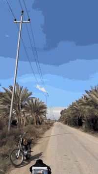 سلام عليكم نامه شلامجه
وراق اصولي من أمها 
موديل ٢٣ 
وكيله أحمد شهاب ابو كربلاء 
دراجه فول الفول احله من الصوره 
الجهاز مو زين ضالمه 
مكاني حله ابو غراق 
رقمي ***********
السعر خاص متواجد واتساب واتصال 

فيس ما متواجد وبيك خير وتدلل
شلامجه بنت شلامجه
