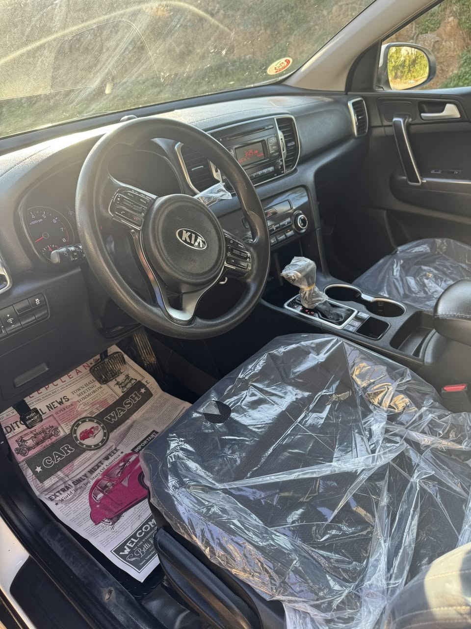 سبورتج 2017 للبيع او المراوس يرهم
السياره خليجي مابيها ايشي ومكفوله من الصبغ الضربه او البارد 
سياره حيل نضيفه مال جناي 
ماشيه 218 الف 
سعر السياره 178 وبيها مجال حك الجيه وللشراي 
المكان بعقوبه ديالى 
***********
