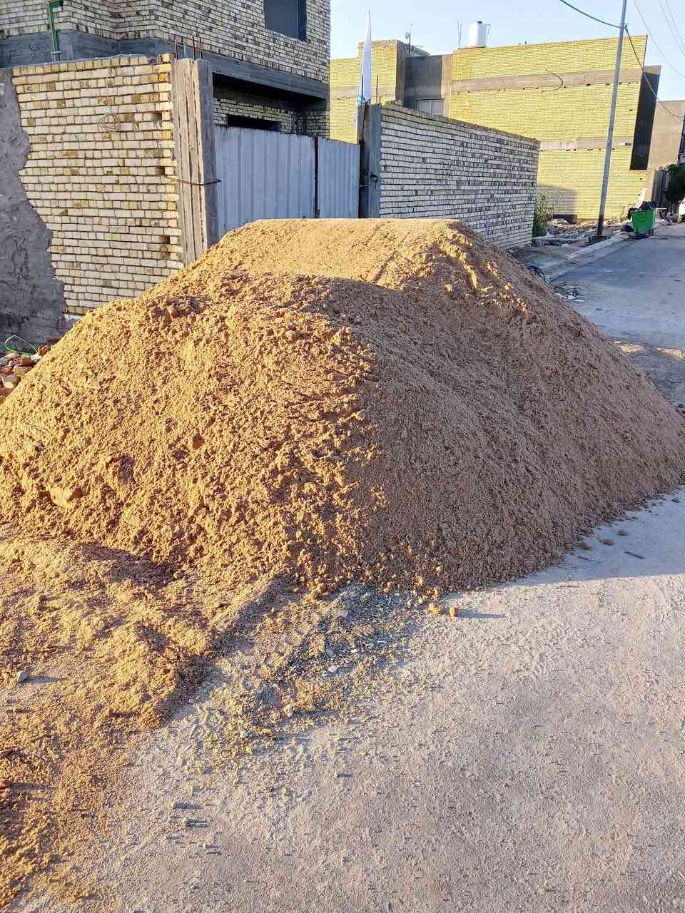 رمل عادي مال عصيه حمل فول بدون كبان السعر واصل 125اتصل***********
