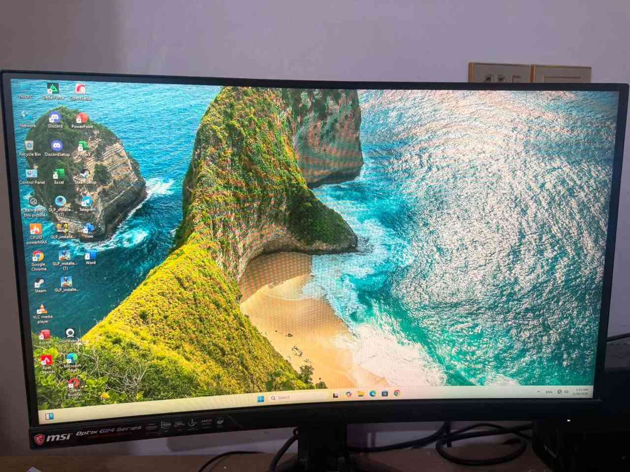 تجميعة كاملة للبيع 

:

* المعالج: AMD Ryzen 5 PRO 4650G
* الرام: 16GB
* التخزين: 2T ssd
الكرت: RX580 8g
الشاشة: Optix G24

*منحنية Curved
* معدل تحديث 144Hz
* زمن استجابة 1ms
* تدعم AMD FreeSync
* انحناء 1500R

السعر: 600 وبيها مجال بسيط


**إذا كنت صاحب هذا الإعلان وتريد حذفه لأي سبب، رجاءا أرسل رسالة إلى الدعم الفني**