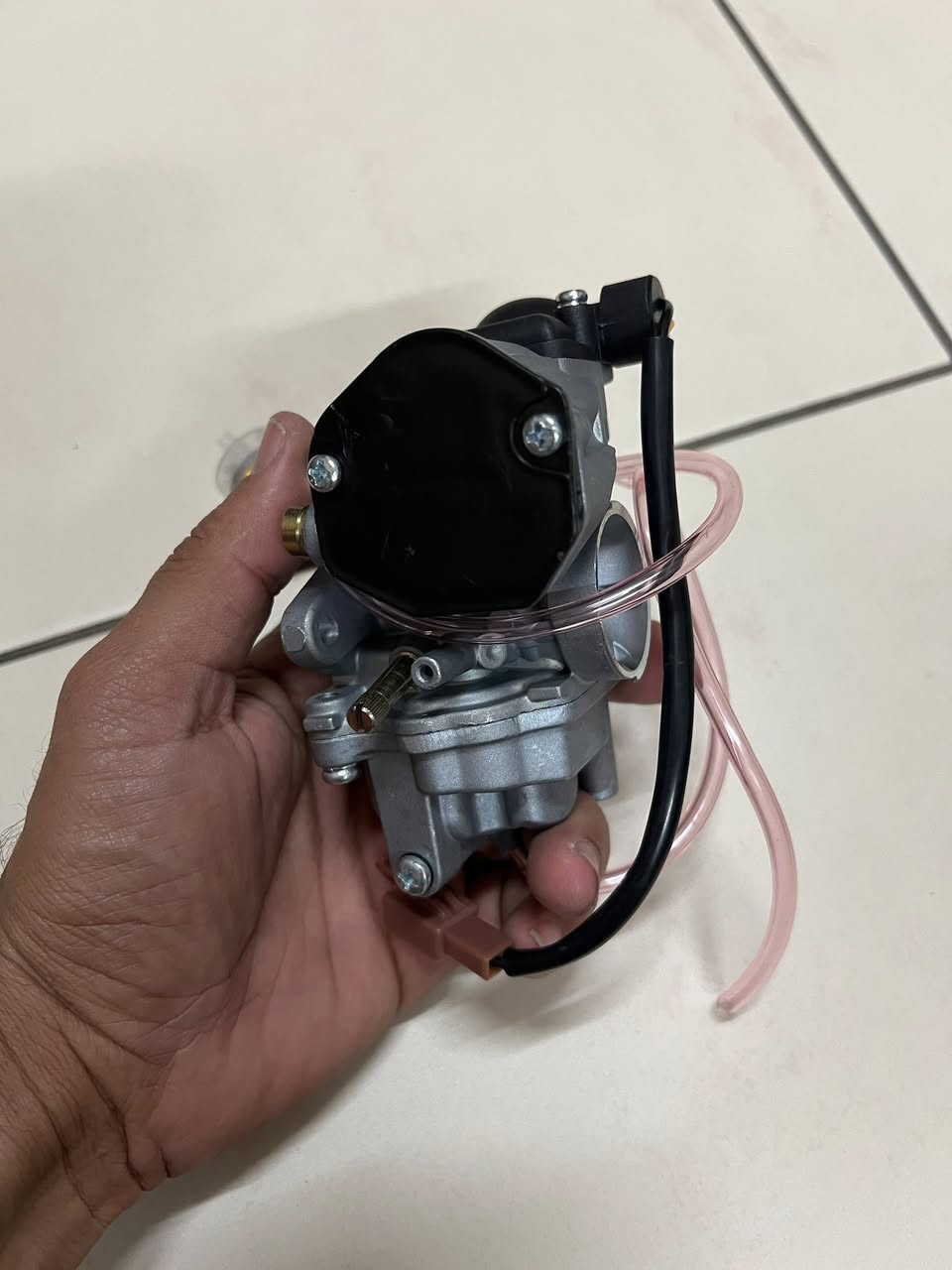 كابريتر خلي سعرك وبل عافيه


**إذا كنت صاحب هذا الإعلان وتريد حذفه لأي سبب، رجاءا أرسل رسالة إلى الدعم الفني**