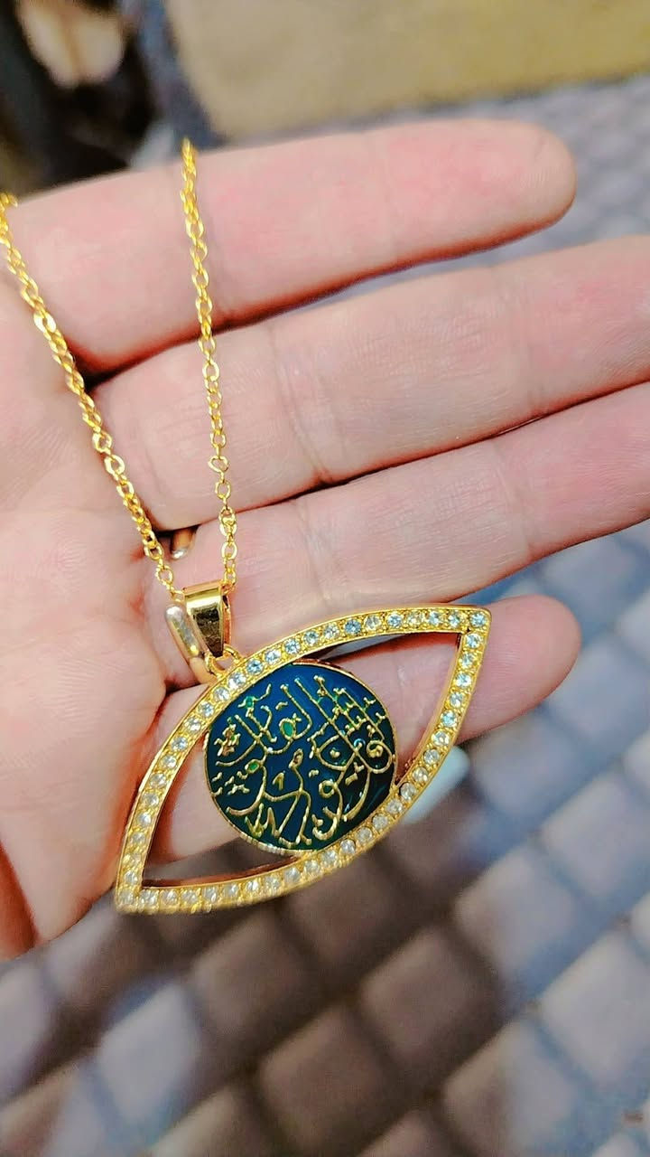 السلام عليكم عندي اكسسوارات للبيع جمله مو مفرد الي يريدهم يتفضل خاص


**إذا كنت صاحب هذا الإعلان وتريد حذفه لأي سبب، رجاءا أرسل رسالة إلى الدعم الفني**
