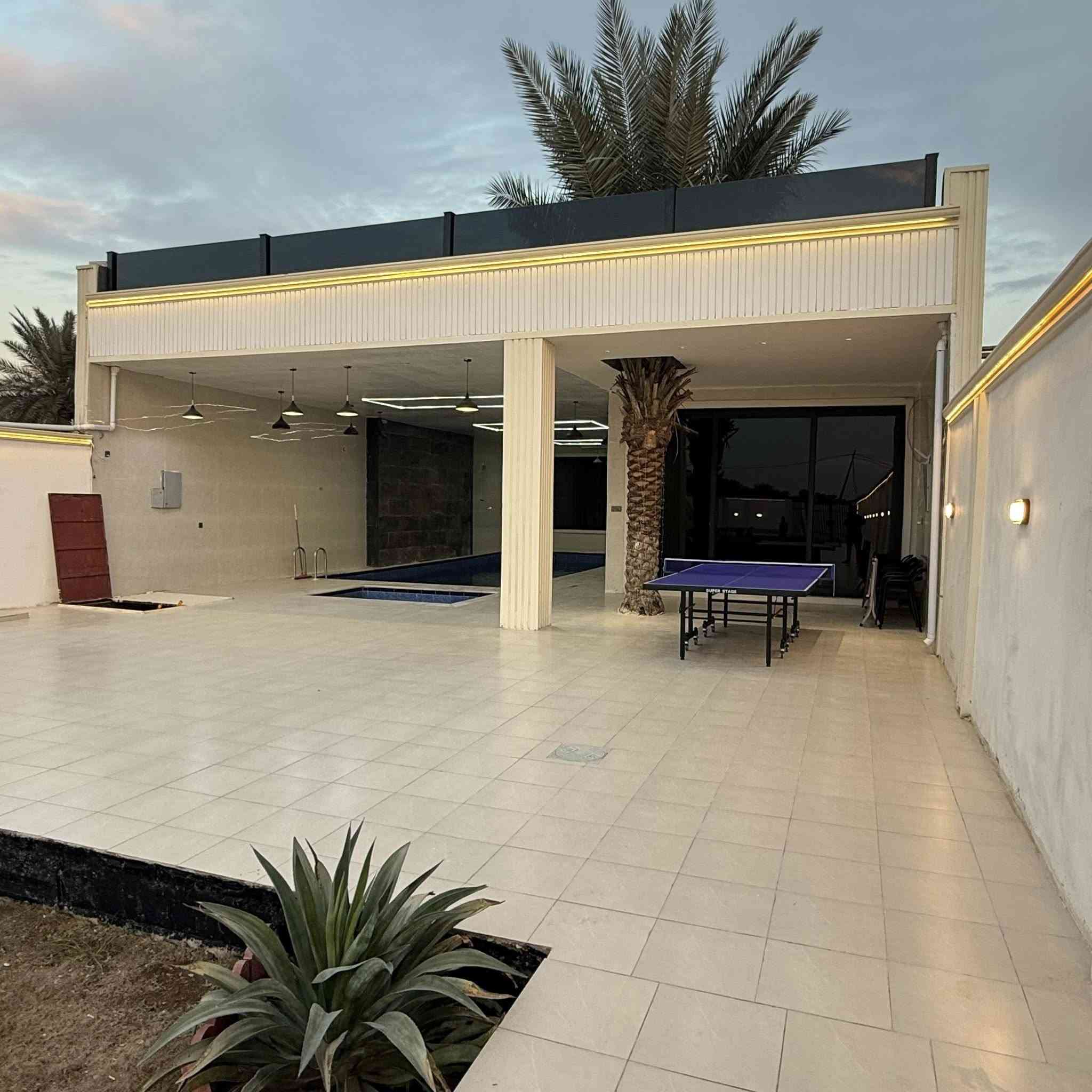 تتوفو مزرعه للايجار اليومي 
الدوره. البوعيثه 
الشفت الصباحي ٧٥ الف 
الشفت المسائي ١٠٠ الف 
للاستفسار ***********
