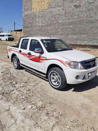 بيكم للبيع موديل 2013 رقم نجف 07723969332