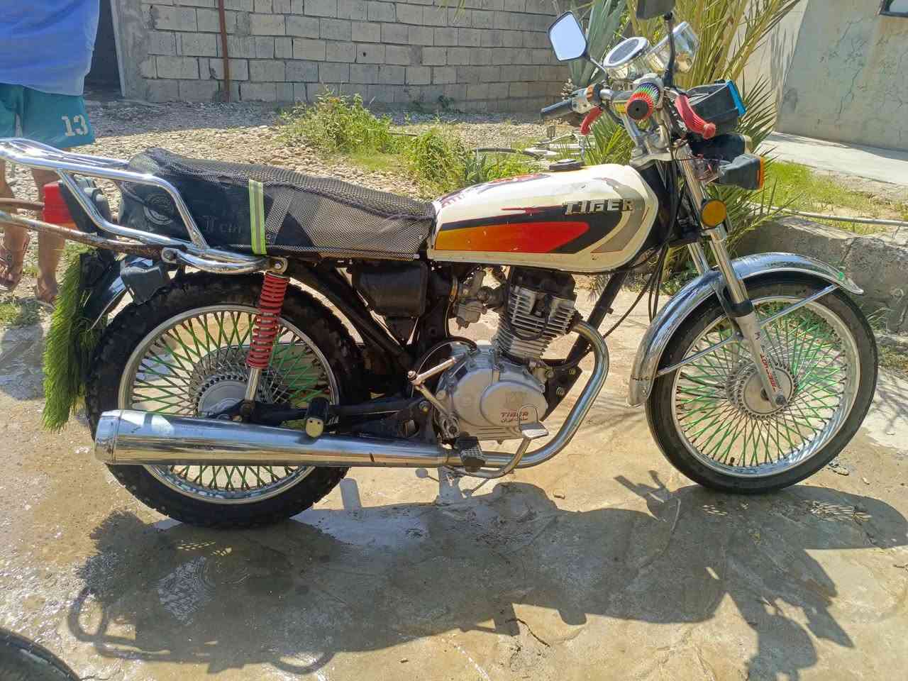 س سلام عليكم موطور تايكر موديل 19 معمر جديد محرك نضيف حيل موطور جهز كهربيات كلها شقاله بالشاير مو مربوطات فقط موطور جهز محرك 125 طياره 4 كير للبيع سعرو 325 وبي مجال شي قليل مكاني صلاح الدين الشرقاط تصل ودلل ***********
