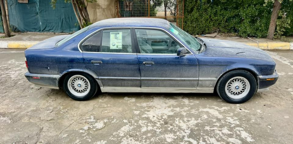 بيئم حجم 525 اصل موديل 93 رقم كركوك شرط التحويل بطاقه بانزين بيه صبغ عام جماليه بدون ضربه داخل جلد صاج كير محرك شرط تخم تاير تبريد تدفئه شغال سياره جاهزة مابيه نقص السعر 62 العنوان كركوك رقم الهاتف ***********
