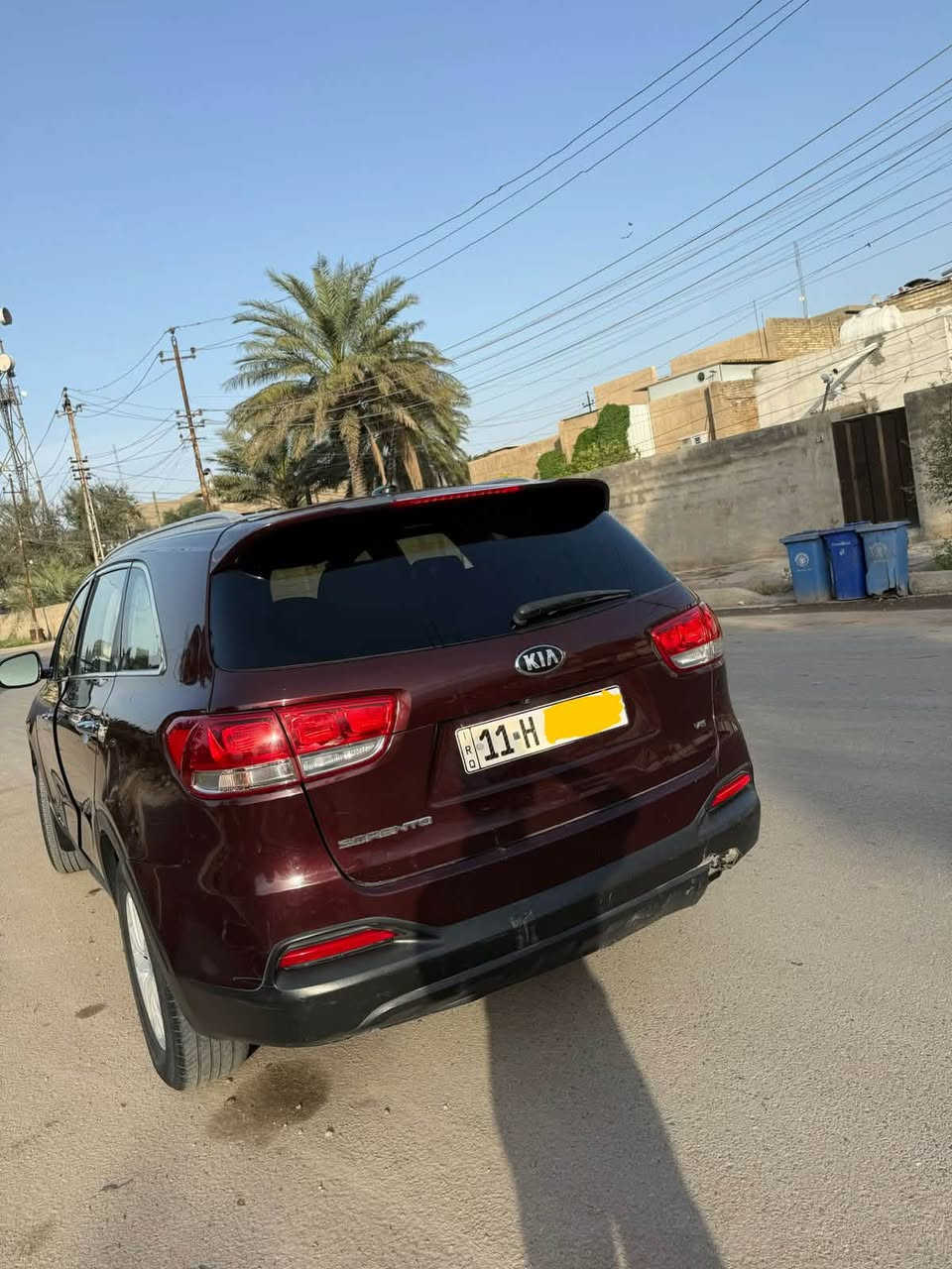سورنتو 2018
بابتين كلير 
ثلاث قعطع صبغ
 موضحات بسونر 
مكينة 6V
7راكب 
مكان بغداد 
***********
