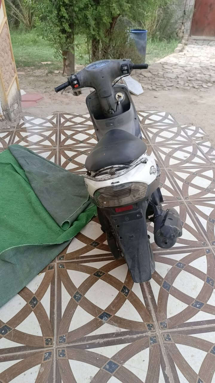 سلام عليكم دراجه ماكس المنغولي البيع مكينه 55 مكان سوك الشيوخ سعره 550 وبيه مجال رقم ***********
