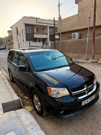للبيع او مراوس دوج كرفان 2011 فول مواصفات  حادث جاملغ وبنيد بدون دواخل...