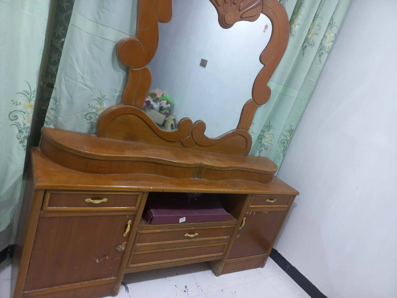 السلام عليكم غرفه للبيع
كامله 400 وبيها مجال


**إذا كنت صاحب هذا الإعلان وتريد حذفه لأي سبب، رجاءا أرسل رسالة إلى الدعم الفني**