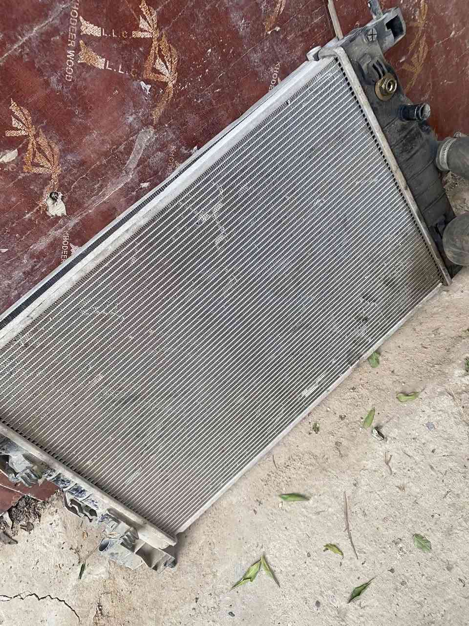 راديتر تبريد + ماء سونك 1600 نضافة 70‎%‎ ثنينهن ب 125 مكاني بغداد ***********
