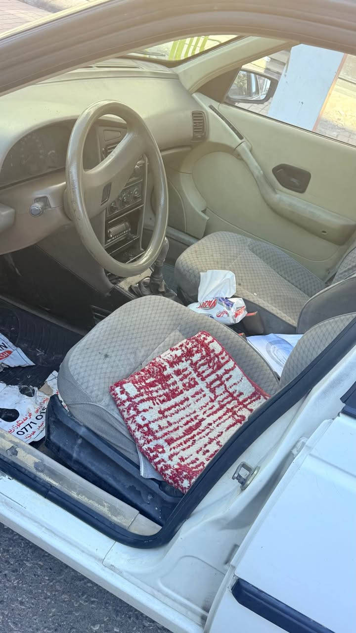 سلاو هاورێان بیجۆ مۆدیل ٢٠٠٩ سەیارەکە زۆر خاوێنە زەربەی نیە گێروو مەکینەی بەشەرتە  تەبرید ساردوو گەرمی مەزبووتە 
٧١٠ هەزار غەرامەی لەسەرە  ژمارەی خاوەنی 
*********** أربيل, العراق
