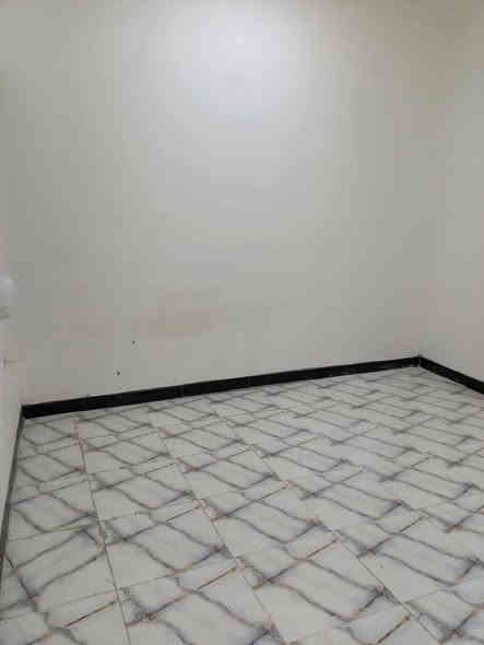 متوفر الان دار سكني #للايجار
...........................................
موقعه الديوانيه #حي_الجامعه_شارع_عشرين
نهايت شارع 20 بلزراعي
....____....____....____....___
يحتوي علئ غرفه نوم وصاله كبيره ومطبخ واستقبال وصحيات داخليه وخارجيه البيت نضيف ومرتب 

#ايجارها_300_الف
للاستفسار اكثر 
#واتساب_اتصال_***********
أو مراجعه مكتب السند للعقار الكائن في الجزائر شارع المطاعم مقابل مدارس التفوق الاهليه
