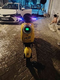 دراجه ار ٩.  بطاريات    منفوخه البيع السعر ٣٥٠ رقم 07766452249