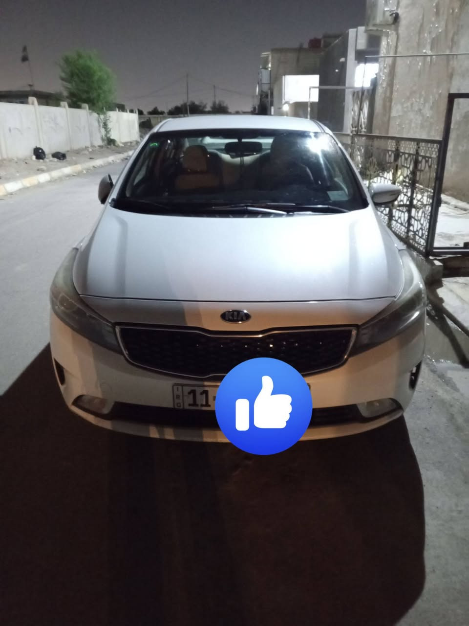 السلام عليكم
كيا سيراتو موديل 2017
رقم بغداد سيارة بيها بارد كلش بسيط 
والباقي كفالة من الضربة وصبغ والتبديل 
كير مكينه تبريد على وضع الشركة 
مكان السيارة ناصرية 
السعر142 وبيها مجال 
‏‪***********‬‏
