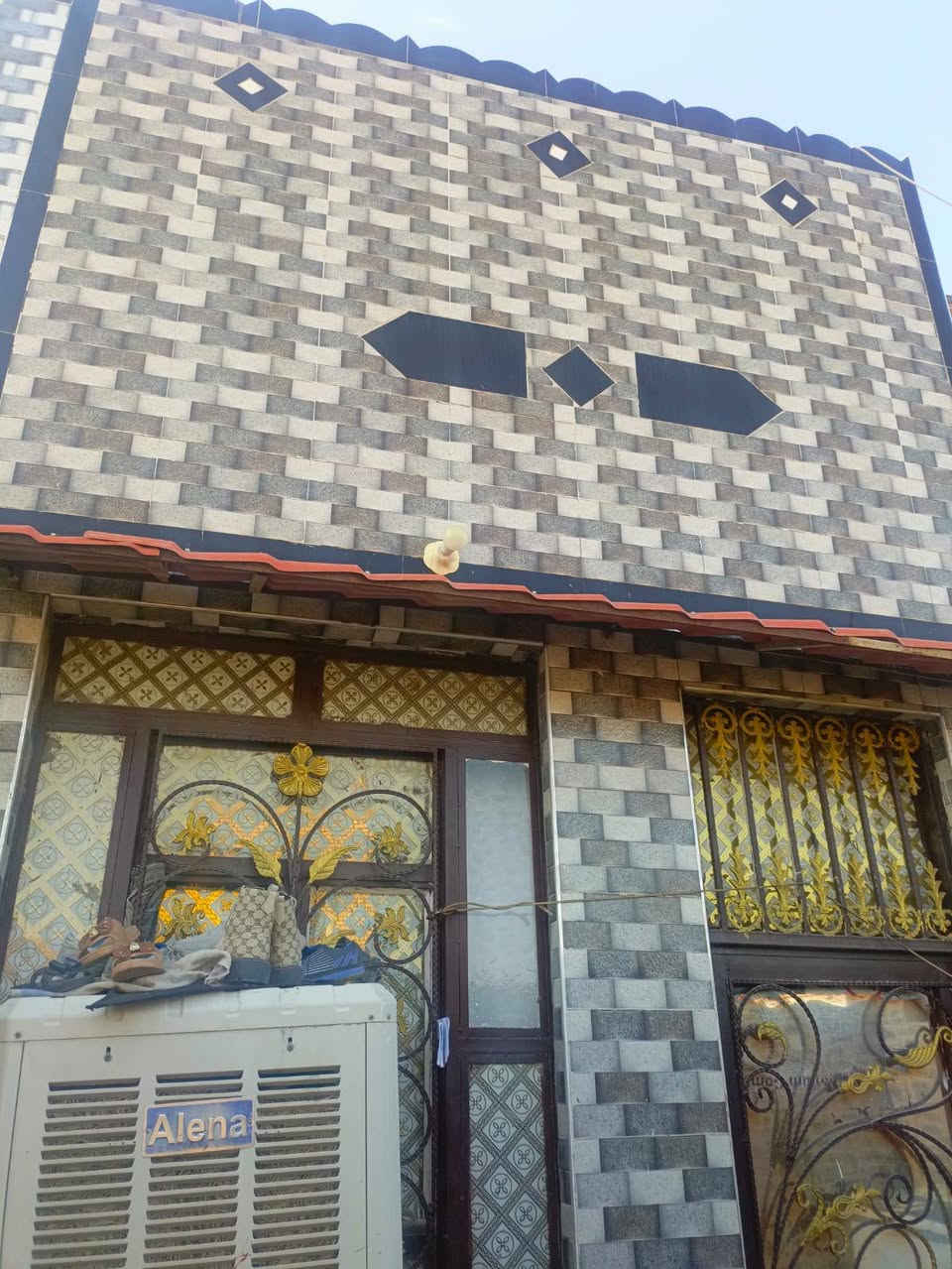 السلام عليكم بيت البيع بل حله  لبيت جاهز من كلشي سعرر40 مليون بي مجاال ***********
