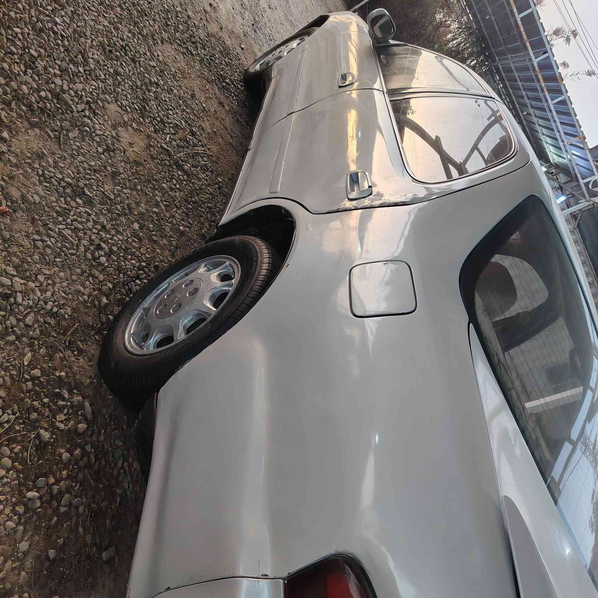 السلام عليكم سياره للبيع كرسته جاهزه مكينه كير حداديه تخم تاير كهربائيات سنويه ورقم جديد مكفوله من الضربه القويه والعيب الشرعي السعر ٥٨ وبيها مجال قليل ***********
