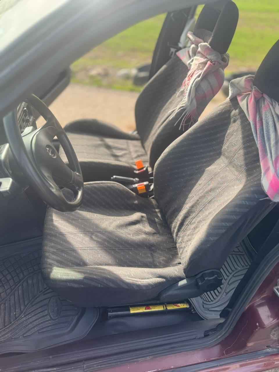 له سه ر ئيزني ئدميني به ريز 
ئؤپل فيكترا مؤديل ١٩٩١ هه تا بيلي سه ياره كي جوان روبه روو زؤر، زؤر جوان تريشه ناوو خورفه ي لؤك لؤكه به را ده ركاني بي دران كؤشينه كاني زؤر نويه مه كينه ٢٠ بي لي دارانه كير حادي أربيل, العراق


**إذا كنت صاحب هذا الإعلان وتريد حذفه لأي سبب، رجاءا أرسل رسالة إلى الدعم الفني**