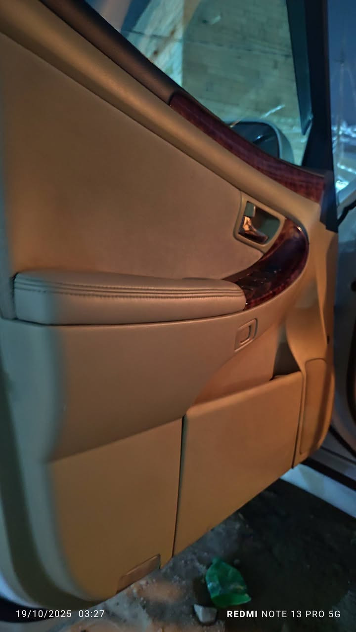 بيع او مراوس
شاهينة ٢٠٠٣ اصل 
دگمتين السيارة
تحويرة نجف فوك وجوة
مدفوع كمرك وضريبة باقي بس فلوس رقم
السيارة عدلة كفالة من الگص والعيب الشرعي
بيها ضربة بالجنطة 
السيارة نظيفة وخير من الله 
مكانها النجف 
السعر 115 وبيها مجال قليل
***********
