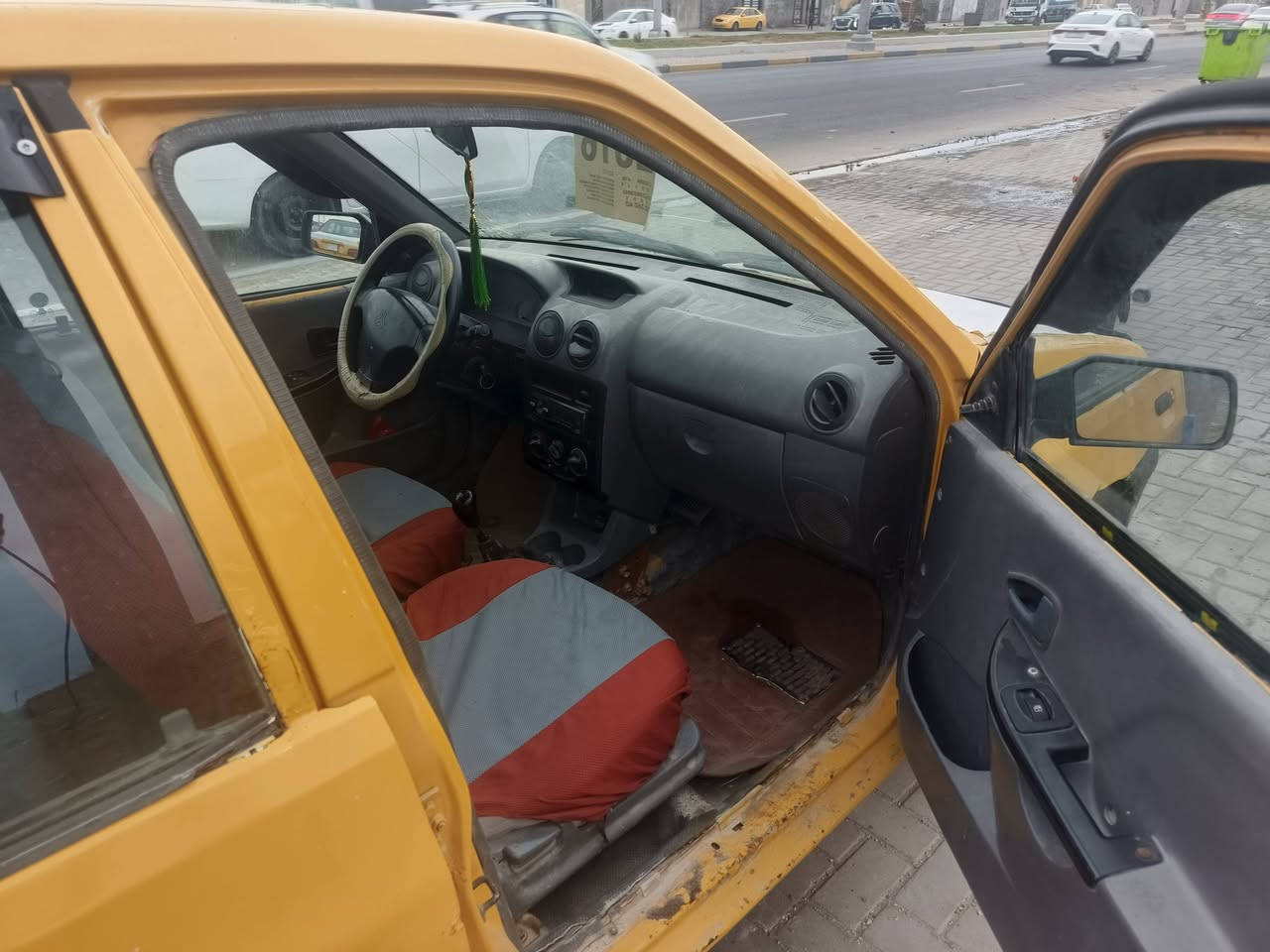 السلام عليكم سايبه موديل 15 سياره مكينه وجير كفاله حداديه تعبانه سياره جاهزه كهربائيات كلها شغاله غرفتها كلش حلوه راعيها موجود سنويه منتهيه بال 21 هيئه غرامات عالشراي السعر 20 وبيها مجال عنوان البصره مركز مدينه رقم الهاتف***********
