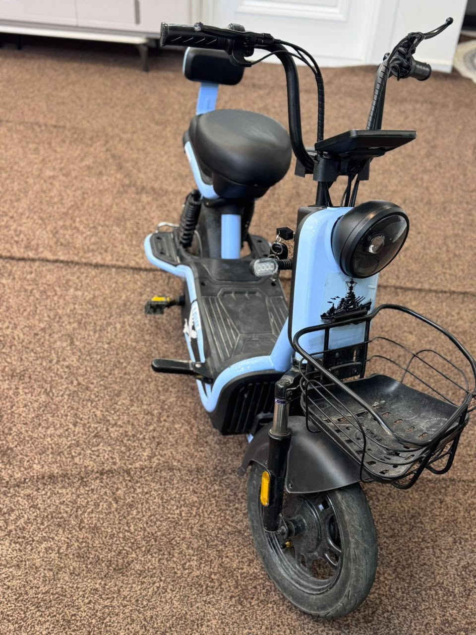 سلام عليكم
دراجه شحن 
جديده استعمال شهر واحد
 بطاريات اربعه  
عنوان/ واسط قضاء الحي 
سعر/ 350وبيه مجال 
رقم/ ***********بي واتساب
