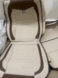 السلام عليكم دوشمه سياره مخمل مثل البلادي ترهم على السيارات الصالون الي تخدمه يتفضل خاص سعرها ٥٠ الف قفل قفل واتساب***********
