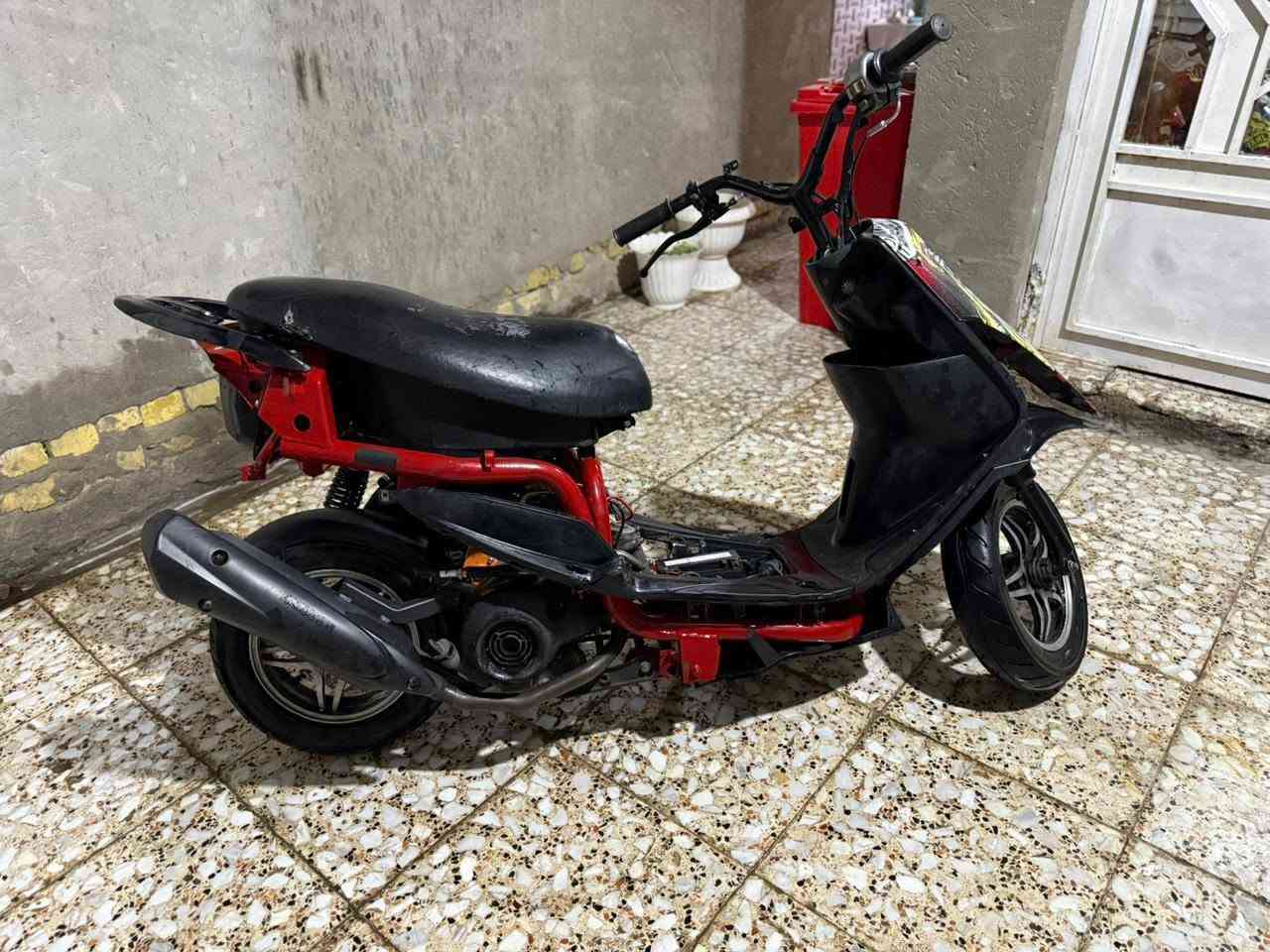 ماكس عدله مكينه 55 بوش وبستم جديد لاصلي شغاله سلف هندر مكينه شك الكاع كلشي ماعوزها بس  صالنصه طاكه مصافيهة السعر 375 وبيهة مجال دراجه انضف من صوره المكان واسط النعمانيه لاستفسار خاص او اتصل الرقم ***********
