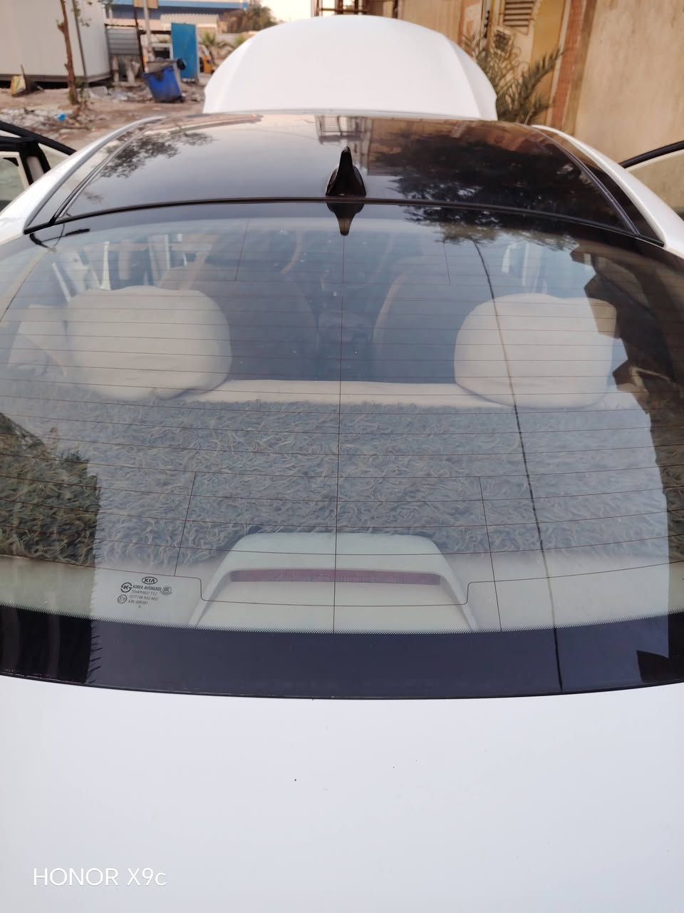 كيا اوبتيما خليجي محرك ٢٤٠٠ فول للأخير مديل ١٢ بسمي أربيل تحول مباشر محرك كير شركة بيه بارد اقل شبر هلال خلفي باب عكس السايق مرشوش رشه خفيف أثر شخط بدون فتح بدون معجون بدون دواخل ماشيه ١٥٦ قابل للزيادة سيارة نظيف على وضع الشركة استعمال شخصي قليل استفسار واتساب ***********
السعر ١٣٢ بيه مجال
