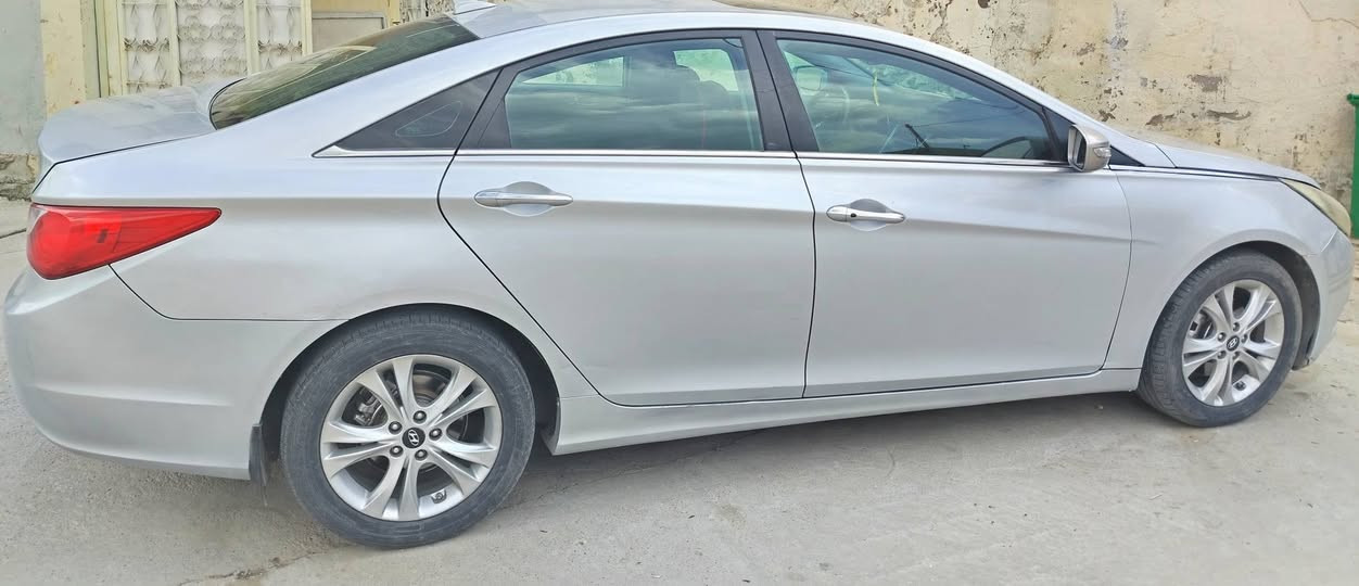 هونداي سوناتا أمريكي موديل 2013 لمتد مواصفات
رقم دهوك سنوية وهزه جديدة تحويل شرط
صبغ 2جاملغ امامي
اللون رصاصي سلفر
محرك 20معمر شرط كير اتوماتيك وعادي
ماشي 189000 مايل
سعر 98 $
***********
*********** سميل, دهوك
