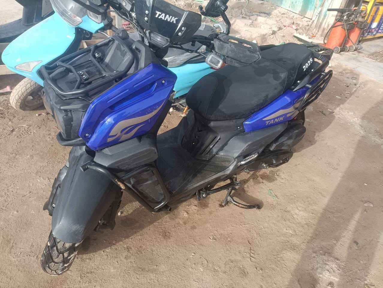 دراجه سكنس صيني للبيع سعر 800وبيها مجال مكاني الكوفه
***********هذا رقمي
