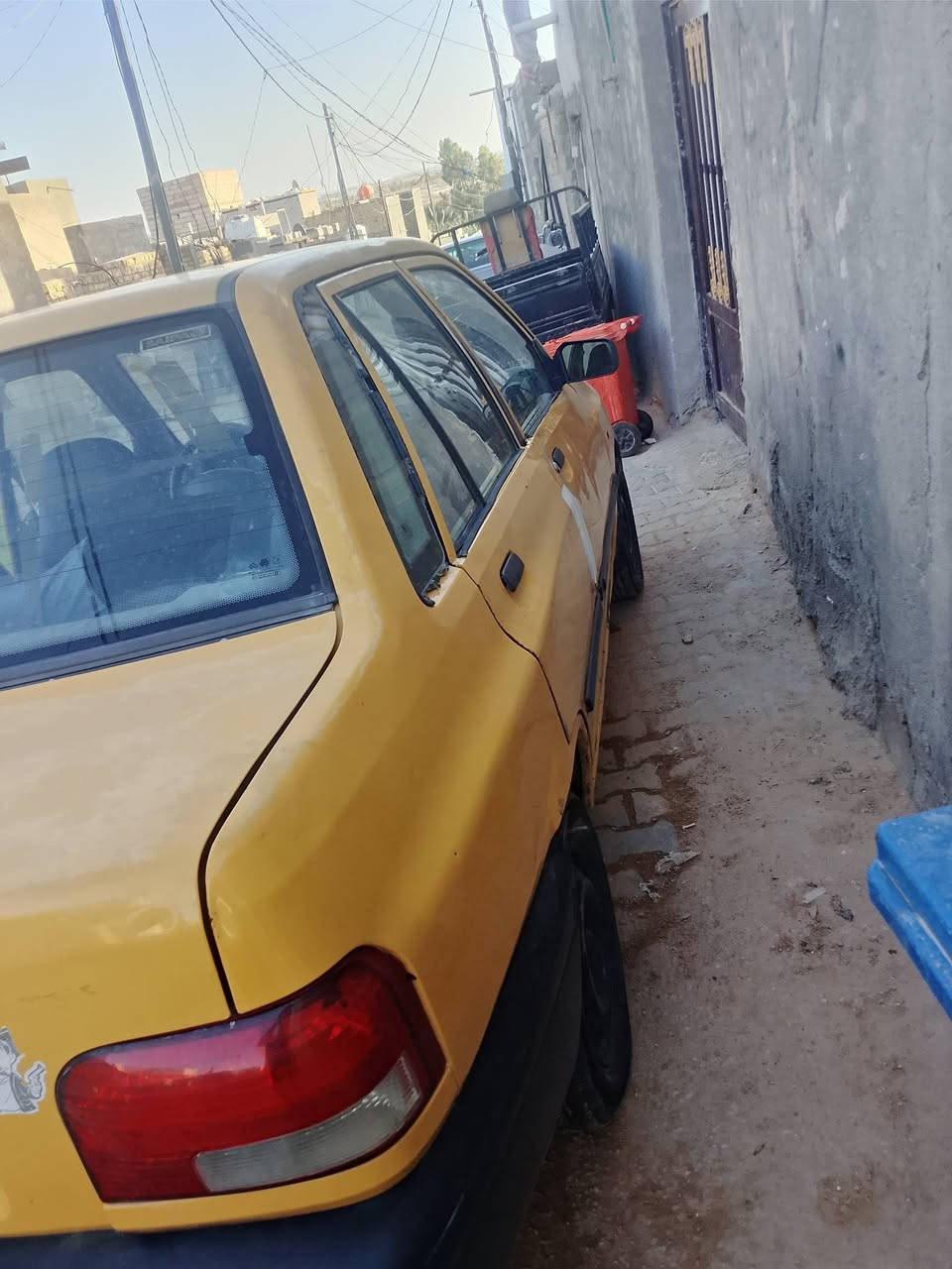 السلام عليكم سايبه لبيع موديل 12 رقم نكلليزي هزه جديد سنويه ل 28 مصفره غرامات عليه هيه 30الف بيع مستعجل 
سعره 16مكاني نجف الاشرف ***********
