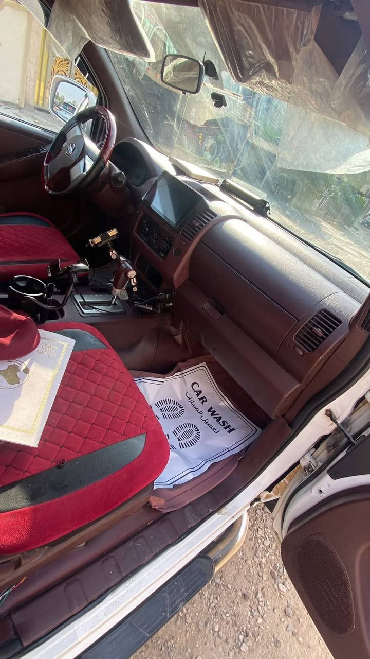 سلام عليكم اخوان نيفاره البيع 2011سياره نضيفه رقم الإنكليزي تحويل ثاني يوم عوزه بس صدر تعبان التواصل :***********
